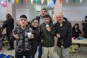 Mes de las infancias: Gran éxito de convocatoria en la Kermés del CIC Fátima