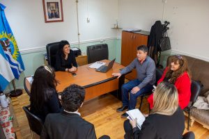 Macchiavelli compartió una mesa de trabajo con la senadora Natalia Gadano