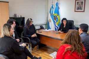 Macchiavelli compartió una mesa de trabajo con la senadora Natalia Gadano