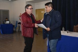 Vidal encabezó acto de entrega de ambulancias, ecógrafos y autobomba para localidades de Santa Cruz