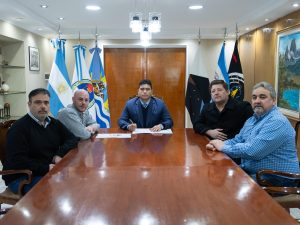 Plan de obras: Vidal firmó convenio con el Municipio de Río Turbio