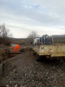 Firmaron convenios con municipios para mantenimiento de canales de riego de Perito Moreno y Los Antiguos