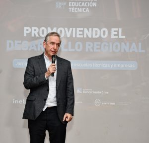 Con gran participación se realizó la Jornada de Vinculación entre escuelas técnicas y empresas