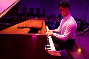 A sala llena y con emotivo homenaje a Hugo Giménez Agüero finalizó el ciclo “Pianistas del Sur”