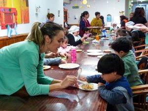 Infancias disfrutaron de una tarde de alegría con los adultos mayores del Zumalacarregui
