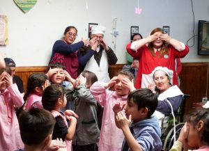Infancias disfrutaron de una tarde de alegría con los adultos mayores del Zumalacarregui
