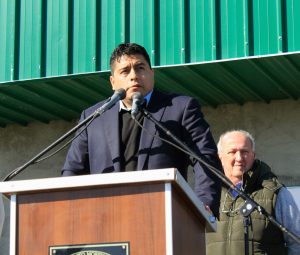 Obra histórica: Vidal encabezó el acto de reapertura de trabajos en Perito Moreno