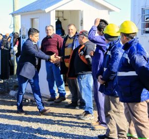 Obra histórica: Vidal encabezó el acto de reapertura de trabajos en Perito Moreno