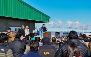 Obra histórica: Vidal encabezó el acto de reapertura de trabajos en Perito Moreno