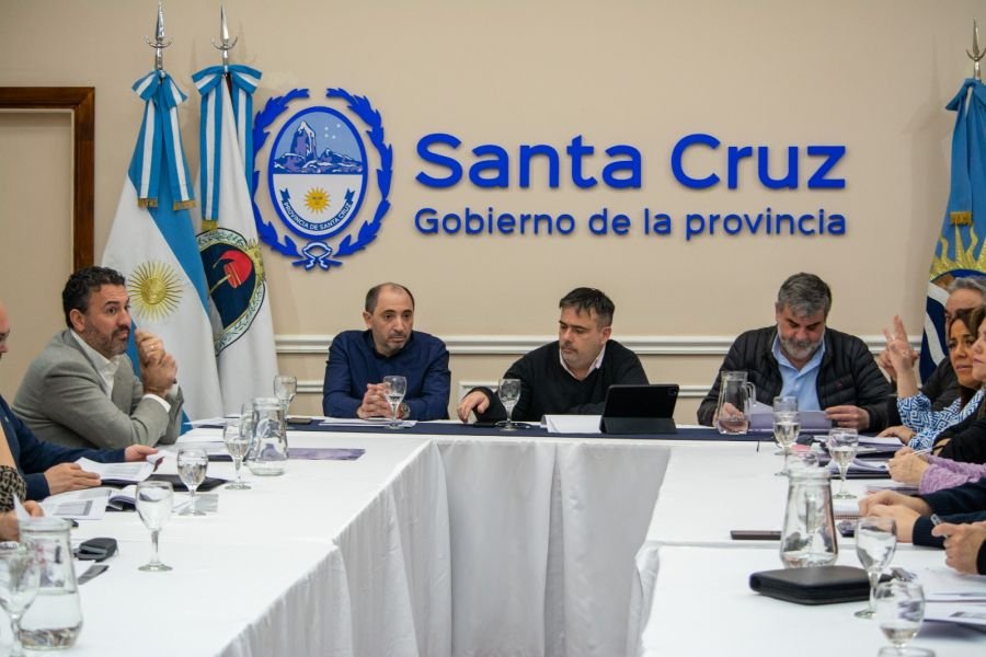 Farías: “Les pedimos más empatía a Río Gallegos que retiene aportes y no pone un peso"
