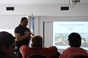 Salud realizó capacitación a manipuladores de alimentos