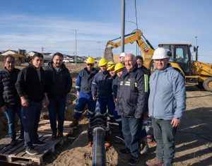 Vidal supervisó la obra de agua para 150 familias del Barrio Hípico de Caleta Olivia