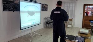 Guardapescas de Santa Cruz completan curso de timonel náutico en Río Gallegos