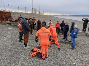 Guardapescas de Santa Cruz completan curso de timonel náutico en Río Gallegos