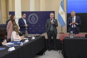 Santa Cruz participa en un encuentro con Directores de Educación Pública de Gestión Privada