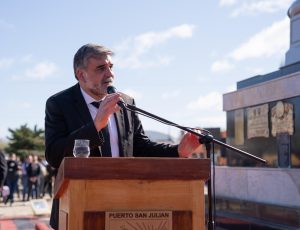 Vidal anunció la renovación del acueducto entre Piedra Buena y San Julián