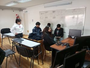 Estudiantes técnicos participan de un Programa de Mentorías de Proyectos
