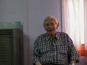 Dos generaciones y un compromiso: el buen trato al adulto mayor