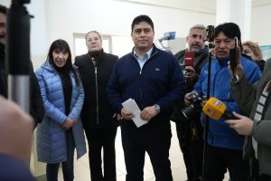 Un Gobierno comprometido con la educación: Vidal entregó calderas en Caleta Olivia