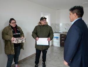 El Gobierno de Santa Cruz entregó viviendas a familias de Río Gallegos