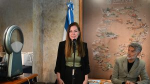 Gabrielo Salmon y la Editorial Líquenes inauguraron la Semana de la Identidad Cultural Santacruceña