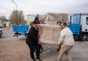 “Nosotros nos hacemos cargo”: Vidal entregó calderas a escuelas de Pico Truncado