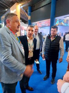 Santa Cruz en la FIT: adhirió al Registro Nacional de las Agencias de Viajes y firmó convenios de desarrollo