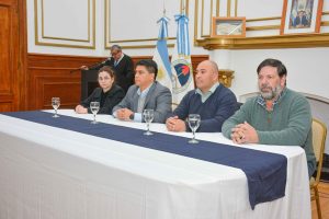 Vidal entregó títulos de propiedad a familias de la Cuenca Carbonífera