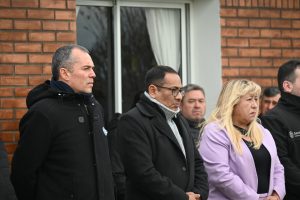 Álvarez: “Nos espera un camino exitoso basado en trabajo y amor por la patria”