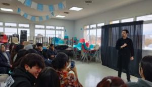 Estudiantes secundarios participan del proyecto “El teatro y la escuela, ida y vuelta”
