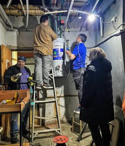 Calderas para la Cuenca: continúa el plan de normalización de escuelas en Santa Cruz