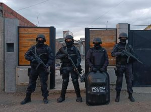 Seguridad: Detuvieron a “la condesa blanca” con cocaína y sumas millonarias en distintas divisas