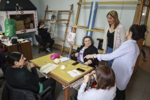 Acuerdan acciones para potenciar la producción artesanal en Los Antiguos