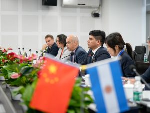 El Gobernador Claudio Vidal en China: gestión de inversiones para fortalecer el desarrollo energético de Santa Cruz