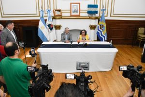 Costantini: “Debemos trabajar duro y con honestidad para brindarles respuestas a los santacruceños”