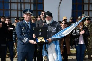 El Gobierno de Santa Cruz acompañó la emocionante llegada de Guillermo Tibaldi