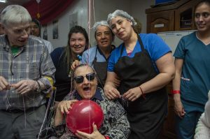El Zuma celebró 44 años al servicio de nuestros adultos mayores