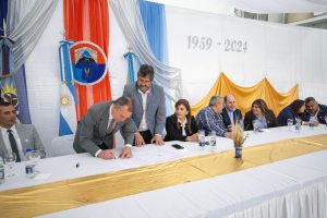 Autoridades Provinciales acompañaron la celebración del 65° aniversario de Lago Posadas