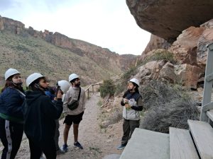 Estudiantes de la EPJA Secundaria N°3 visitaron la Cueva de las Manos