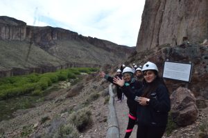 Estudiantes de la EPJA Secundaria N°3 visitaron la Cueva de las Manos