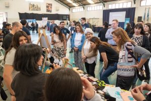 Proyectos de estudiantes secundarios fueron premiados a la innovación educativa