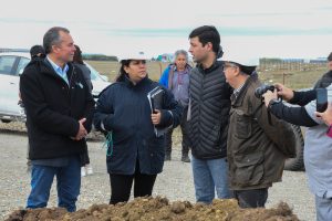 El Gobierno Provincial firmó convenio para avanzar en la red de gas del Barrio Aeroclub de Río Gallegos