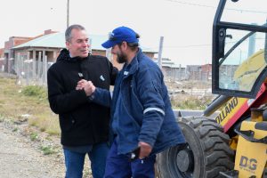 El Gobierno Provincial firmó convenio para avanzar en la red de gas del Barrio Aeroclub de Río Gallegos