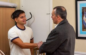 Tras su triunfo en la maratón de Queretaro, Matías Díaz se reunió con los Ministros Álvarez y Cárdenas