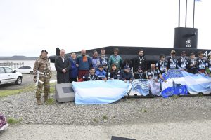 El Gobierno de Santa Cruz recibió a los atletas de la Segunda Ultra Maratón homenaje ARA San Juan