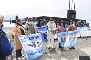 El Gobierno de Santa Cruz recibió a los atletas de la Segunda Ultra Maratón homenaje ARA San Juan