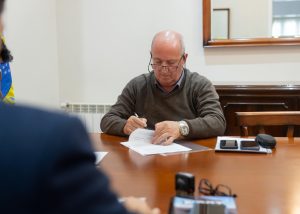 Histórico convenio entre YCRT y Servicios Públicos Sociedad del Estado