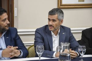 Mesa empresarial en Casa de Gobierno: Santa Cruz y Suecia abren diálogo para inversores