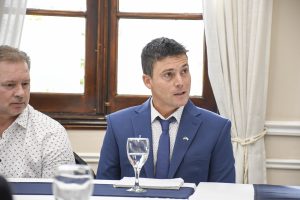 Mesa empresarial en Casa de Gobierno: Santa Cruz y Suecia abren diálogo para inversores