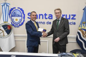 Mesa empresarial en Casa de Gobierno: Santa Cruz y Suecia abren diálogo para inversores